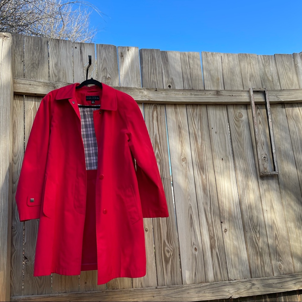 Gallery coat
